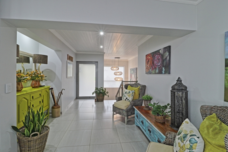 4 Bedroom Property for Sale in Monte Christo Western Cape